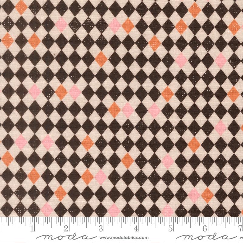 Harlequin Diamonds - Black Cat